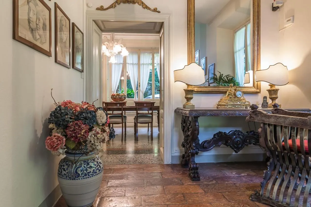 Villa Rondinella - Tremezzina Mezzegra Italy